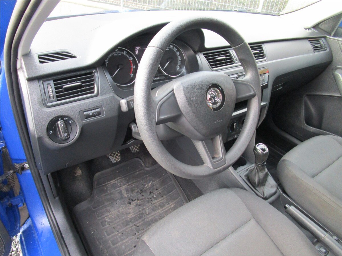 Škoda Rapid Sedan 999,0 70 kw