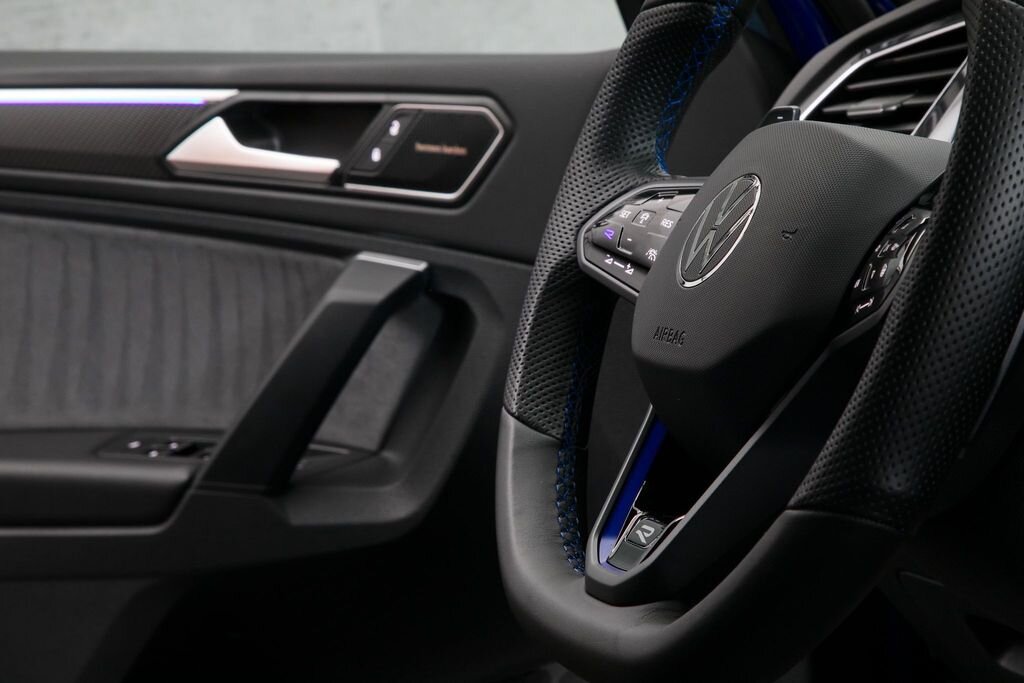 Volkswagen Tiguan SUV 2,0 l 235 kw