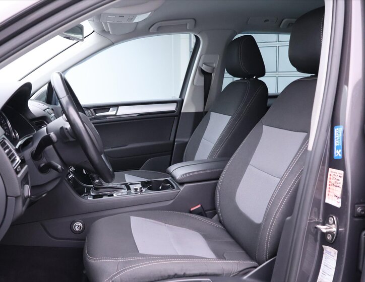 Volkswagen Touareg SUV 3,0 l 150 kw