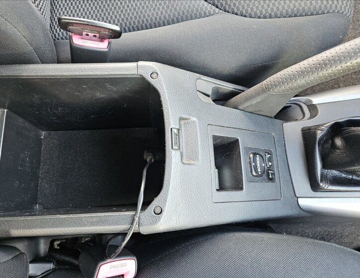 Toyota RAV4 Kombi 2,2 l 100 kw