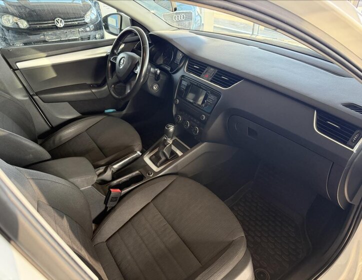 Škoda Octavia Kombi 1,6 l 77 kw