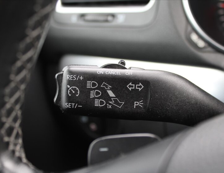 Volkswagen Golf Kabriolet 2,0 l 103 kw