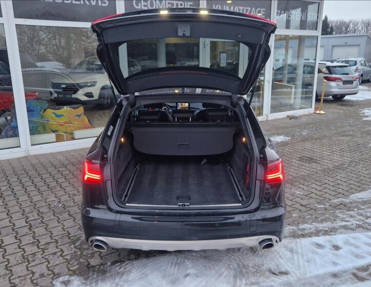 Audi A6 Allroad Kombi 3,0 l 235 kw