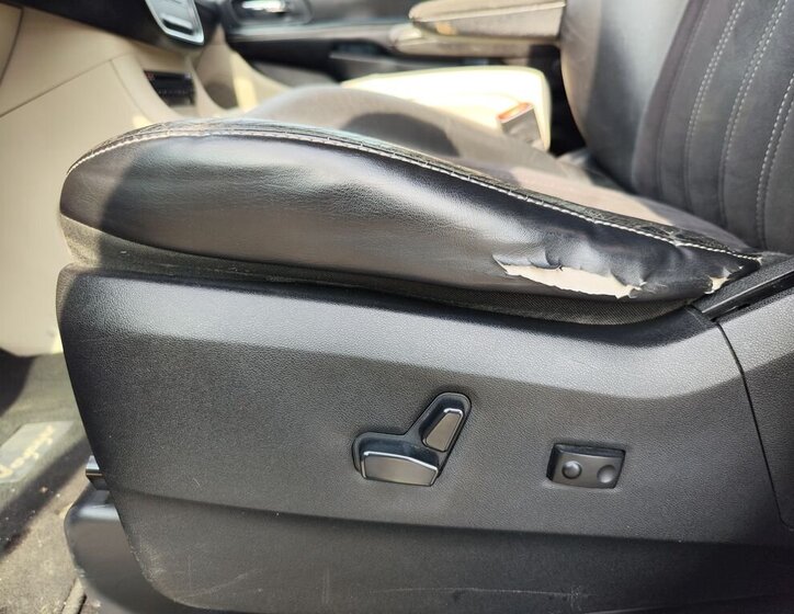 Lancia Voyager MPV 2,8 l 120 kw