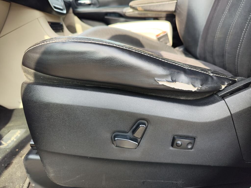 Lancia Voyager MPV 2,8 l 120 kw