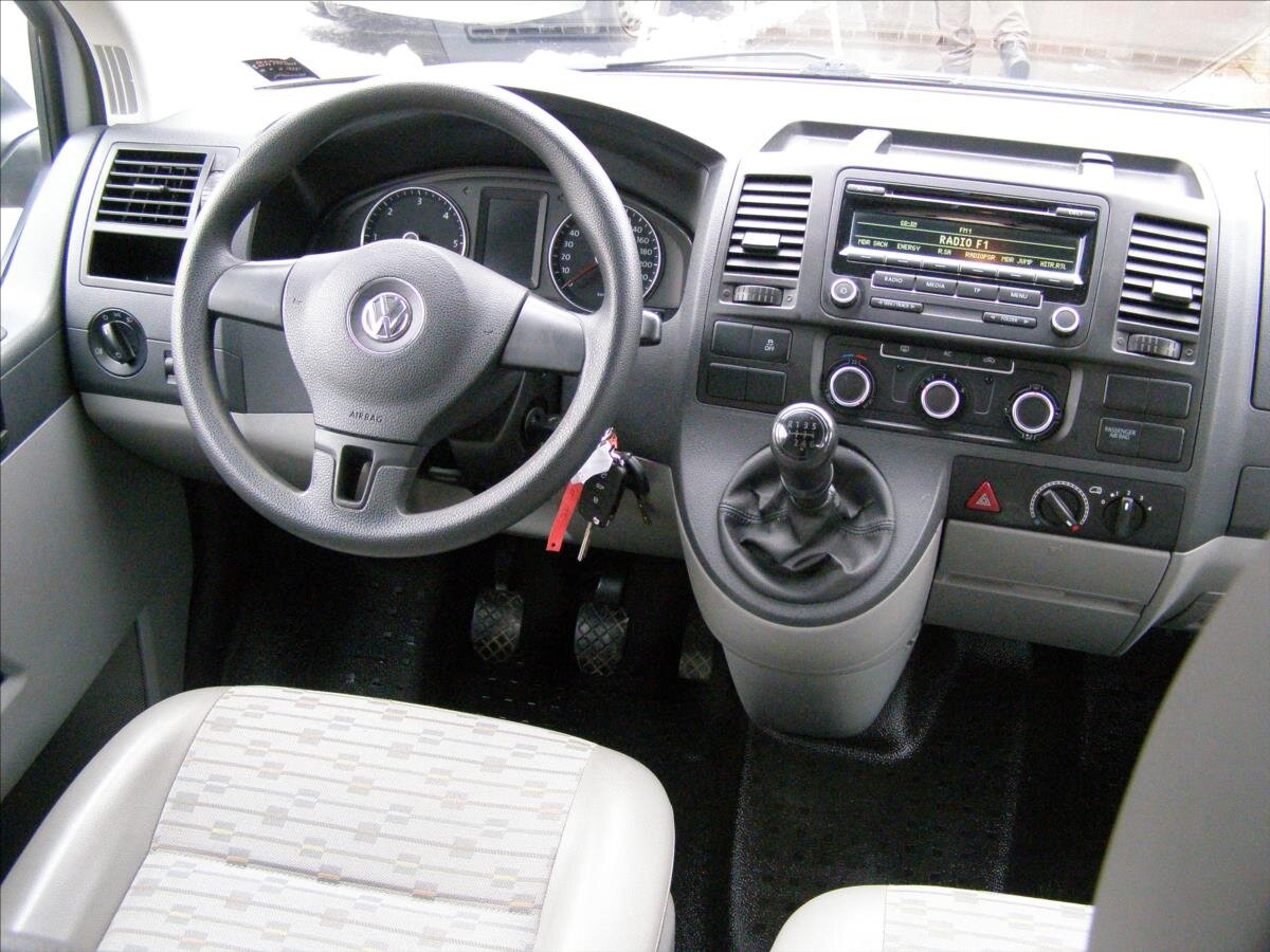 Volkswagen Caravelle