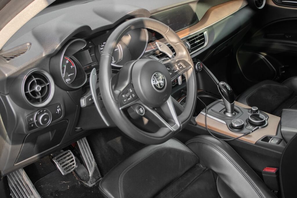 Alfa Romeo Stelvio SUV 2,0 l 206 kw