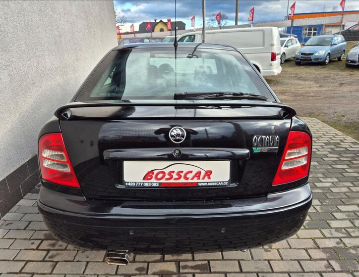 Škoda Octavia Sedan 1,8 l 132 kw