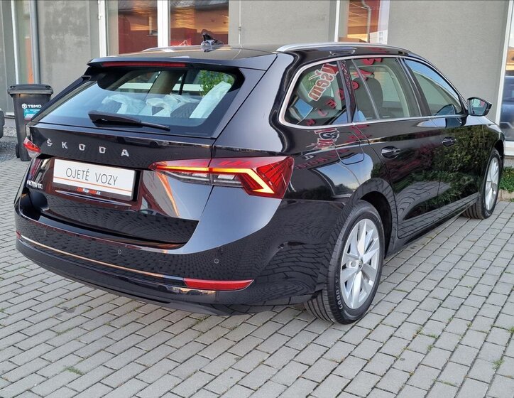 Škoda Octavia 10