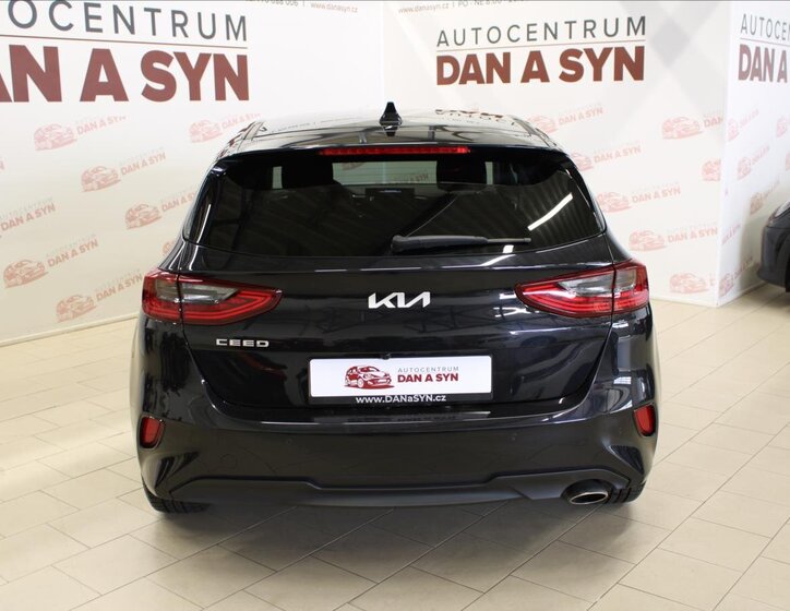 KIA Ceed Hatchback 1,5 l 117 kw