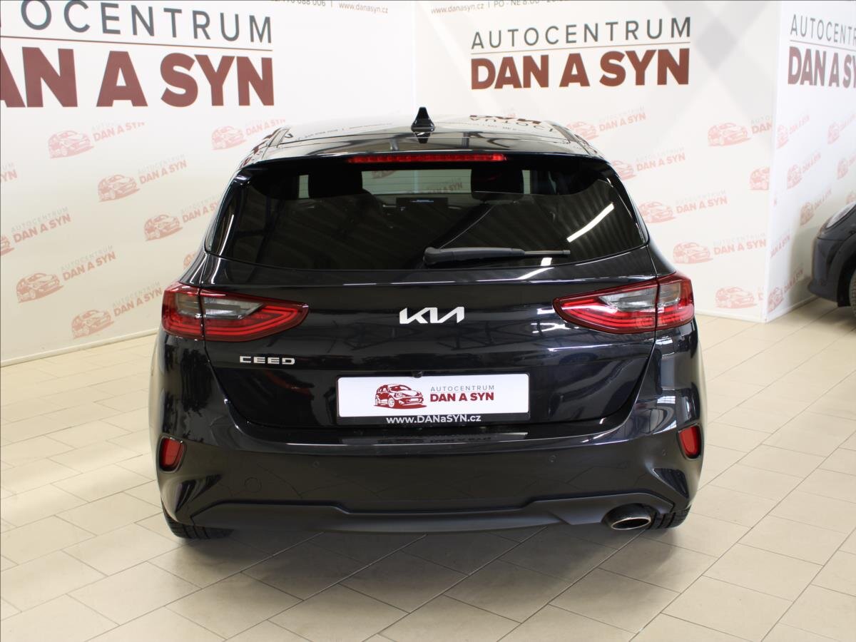 KIA Ceed Hatchback 1,5 l 117 kw