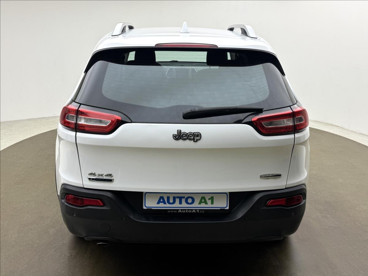 Jeep Cherokee SUV / Terénní 2,0 l 103 kw