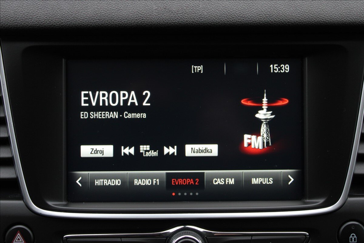 Opel Grandland X SUV / Terénní 1,2 l 96 kw