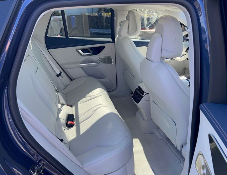 Mercedes-Benz EQE 11