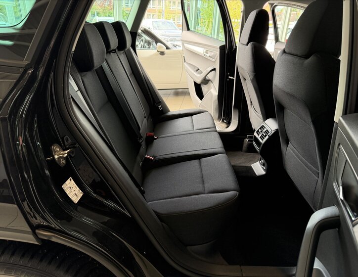 Škoda Karoq Kombi 999,0 85 kw