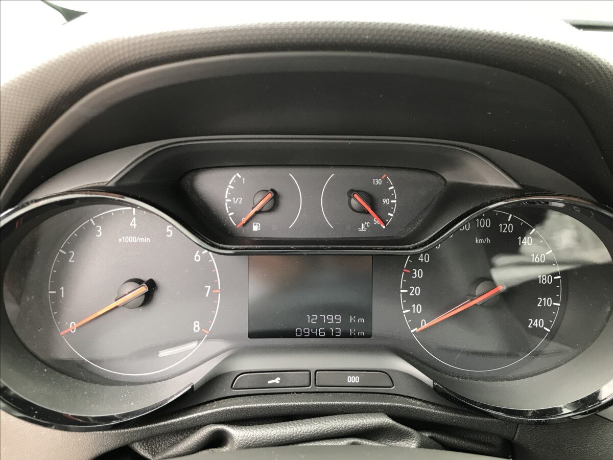 Opel Crossland X Kombi 1,2 l 81 kw