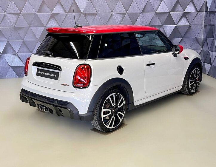 Mini Cooper Hatchback 2,0 l 170 kw