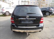 Mercedes-Benz Třídy M SUV / Terénní 3,0 l 165 kw