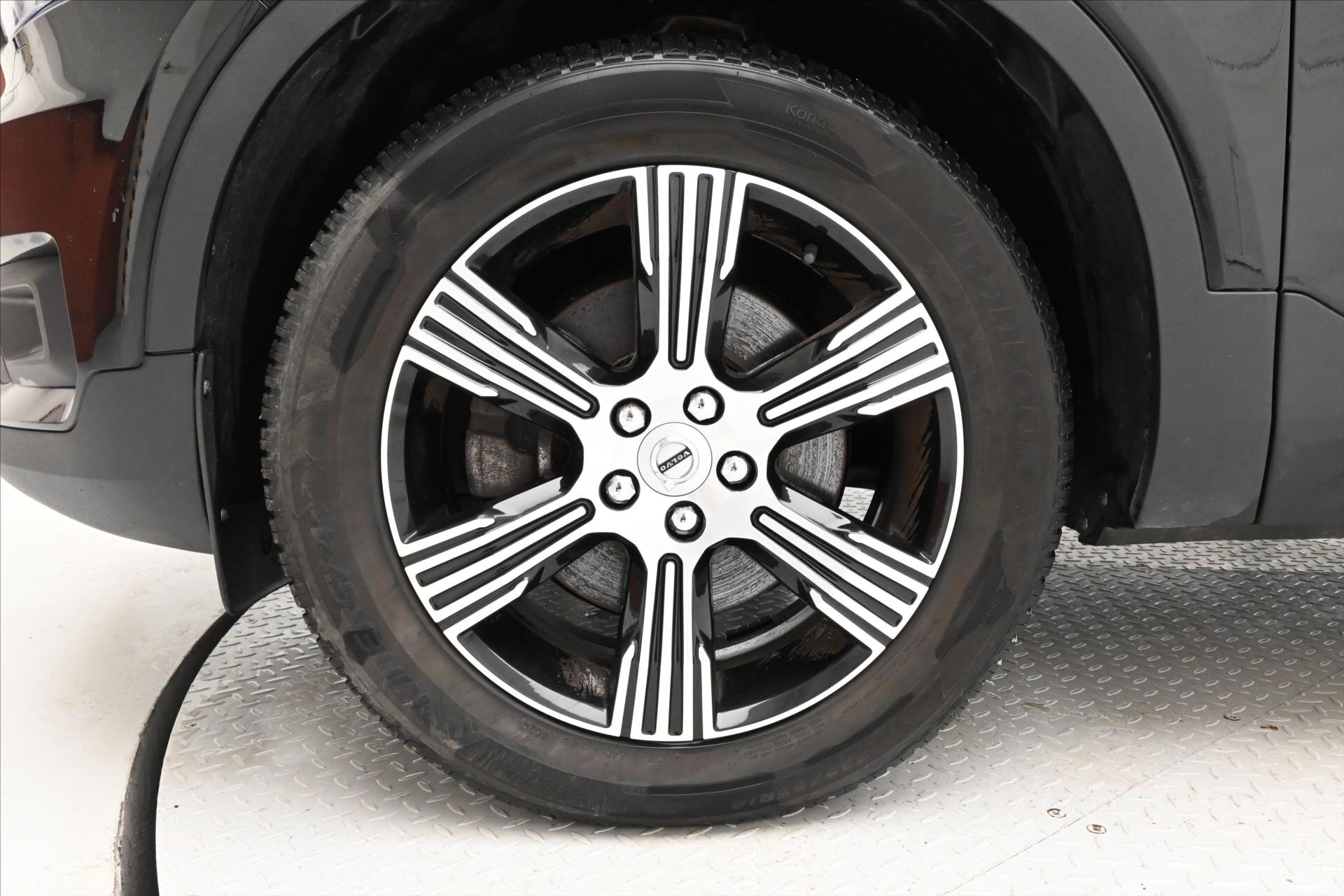 Volvo XC40 SUV 2,0 l 140 kw