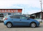 Toyota Auris 4