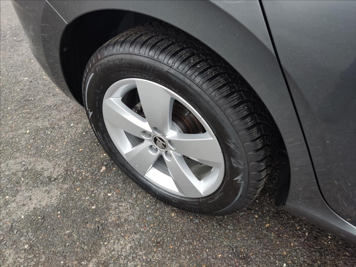 Škoda Scala Hatchback 999,0 85 kw