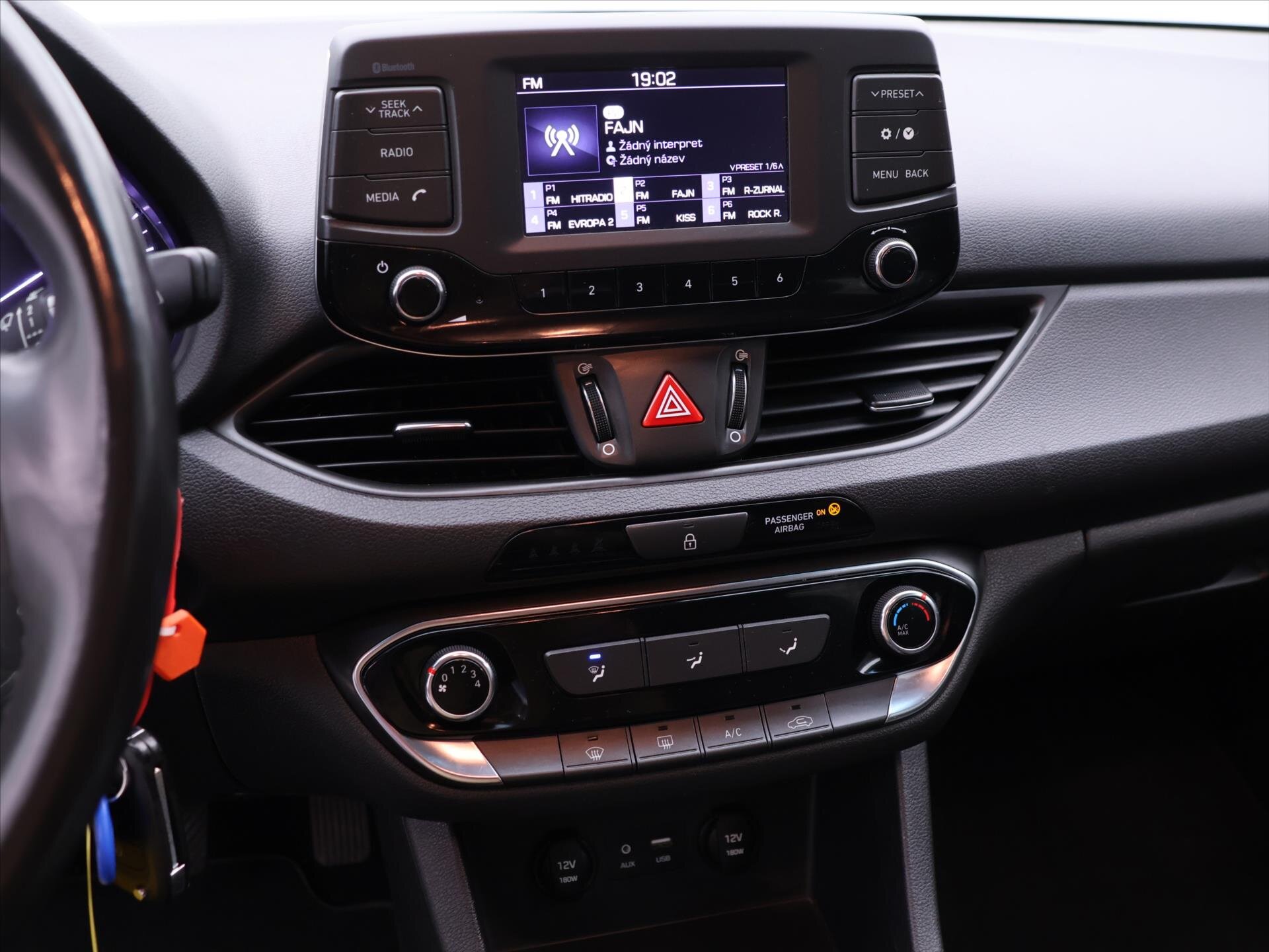 Hyundai i30 Kombi 998,0 88 kw