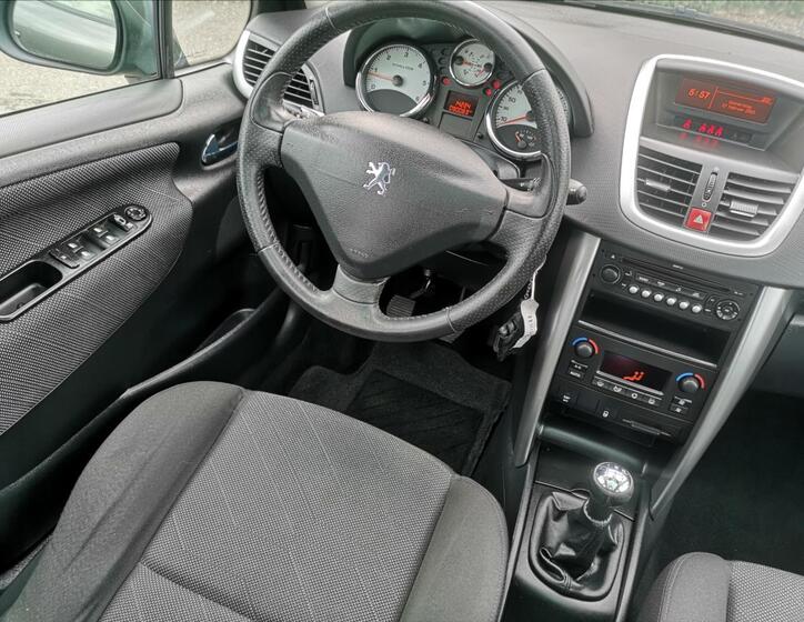Peugeot 207 8