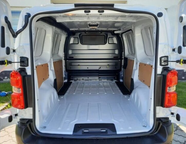 Peugeot Expert Skříň 2,2 l 110 kw