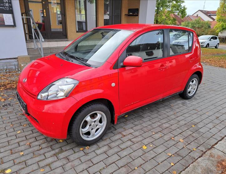 Daihatsu Sirion 5