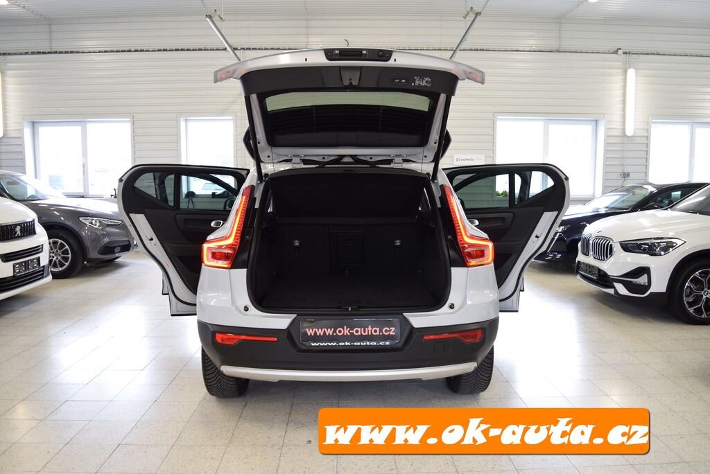 Volvo XC40 SUV 2,0 l 120 kw