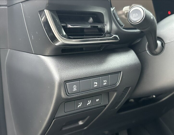 Mazda MX-30 SUV / Terénní 0,0 107 kw