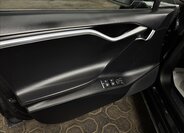 Tesla Model S Liftback 0,0 311 kw