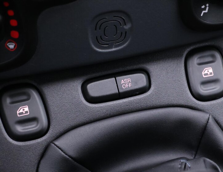 Fiat Panda Hatchback 999,0 51 kw