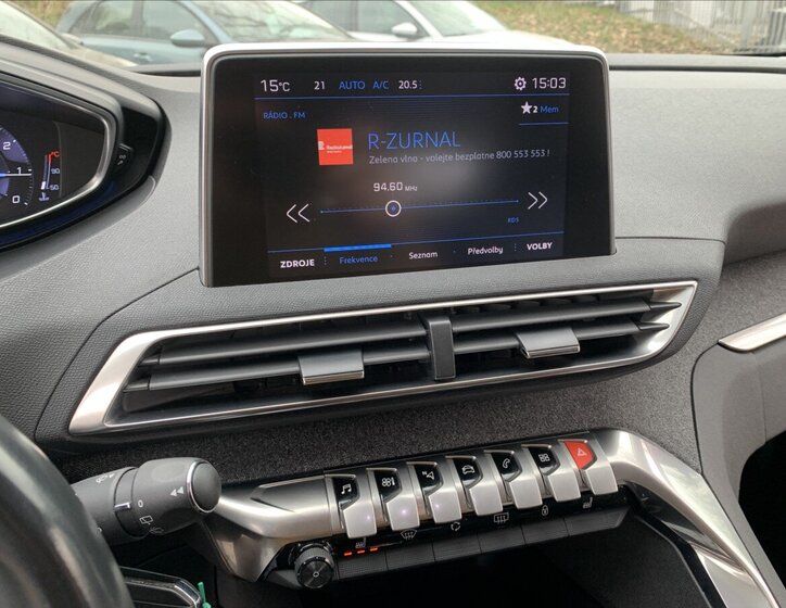 Peugeot 3008 SUV / Terénní 1,2 l 96 kw