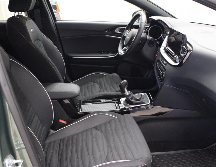 KIA ProCeed Kombi 1,5 l 103 kw