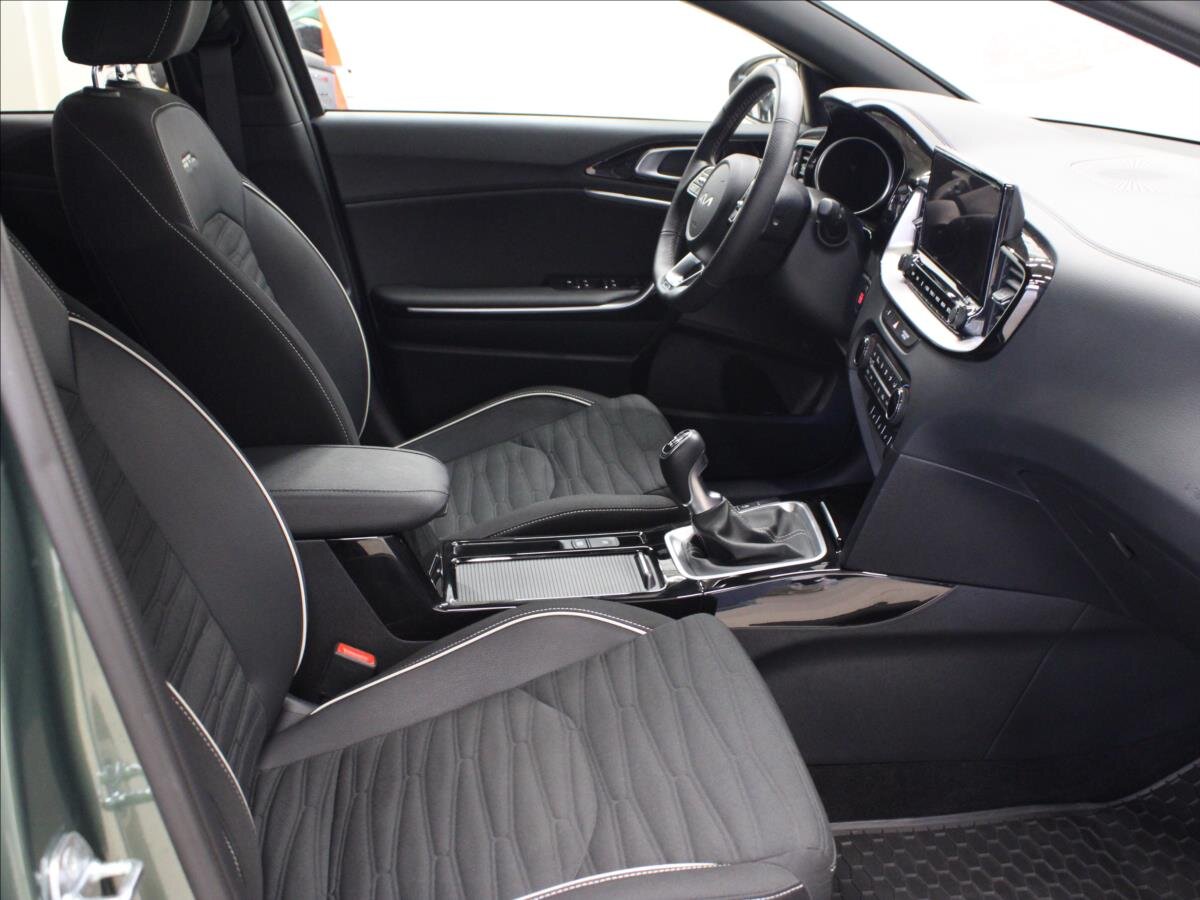 KIA ProCeed Kombi 1,5 l 103 kw