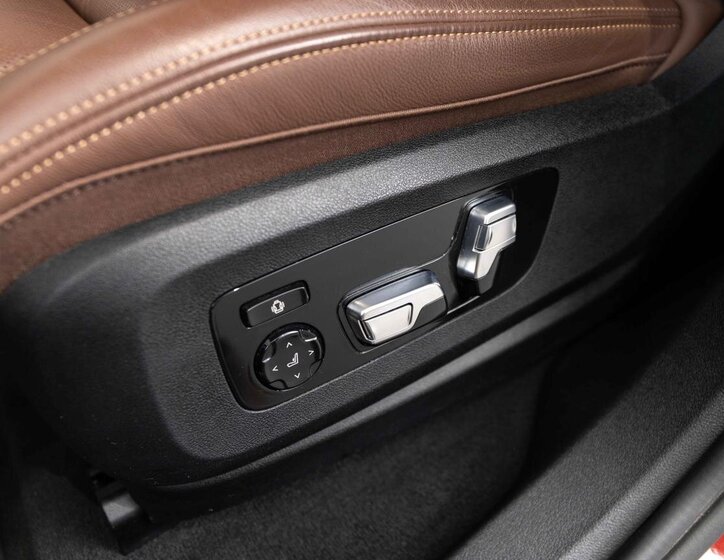 BMW X6 SUV 3,0 l 210 kw