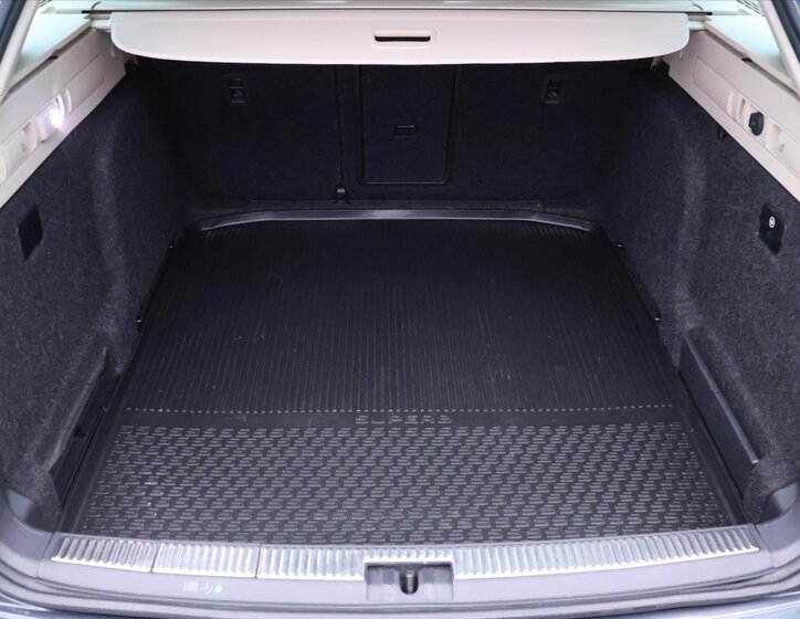 Škoda Superb Kombi 2,0 l 200 kw