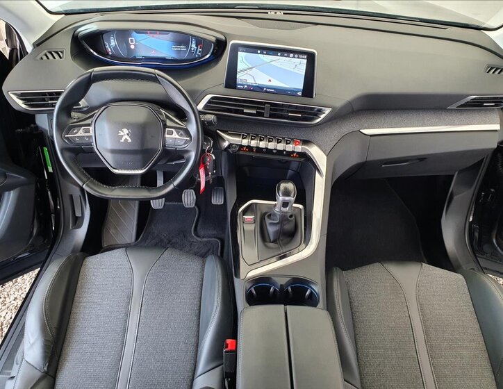 Peugeot 5008 SUV / Terénní 1,5 l 96 kw
