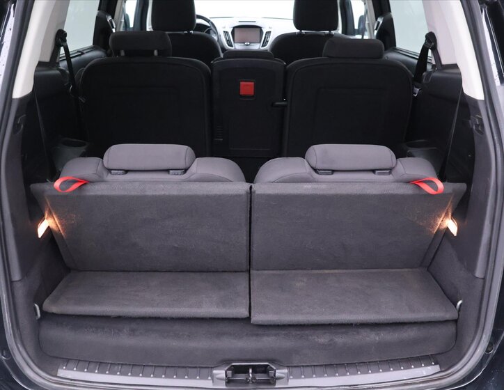 Ford Grand C-MAX MPV 2,0 l 110 kw