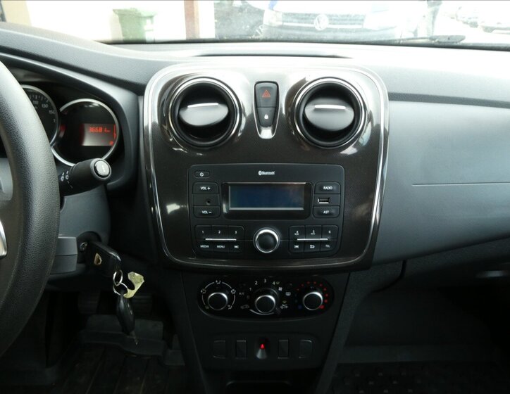 Dacia Logan Sedan / Limuzína 999,0 54 kw