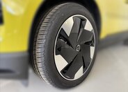 Volvo EX30 SUV / Terénní 0,0 200 kw