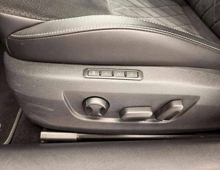 Škoda Superb Sedan / Limuzína 2,0 l 147 kw