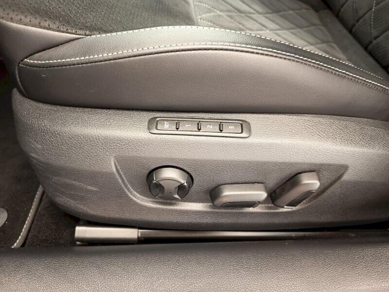 Škoda Superb Sedan / Limuzína 2,0 l 147 kw