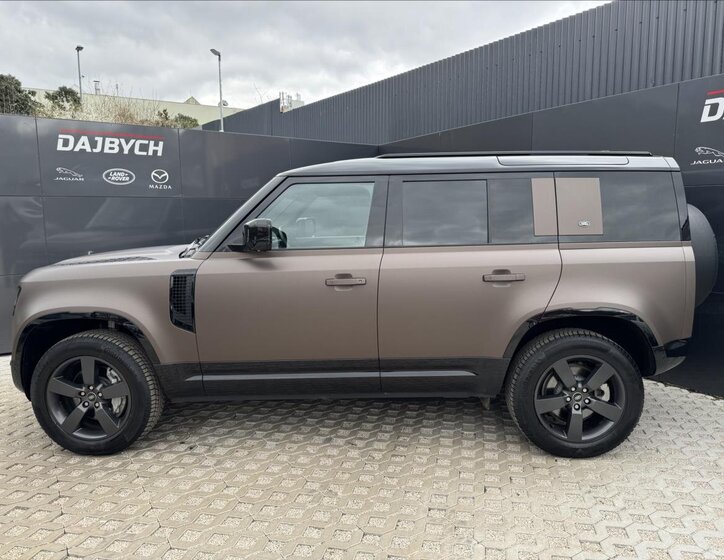 Land Rover Defender Ostatní 3,0 l 221 kw