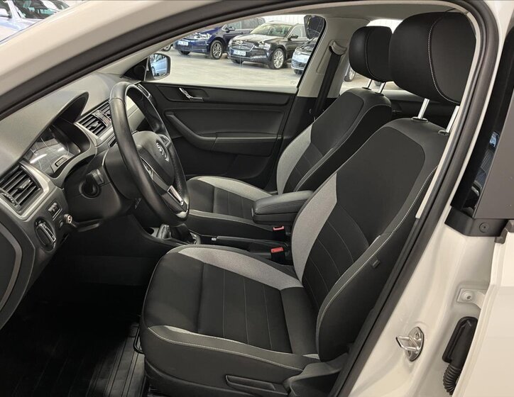 Škoda Rapid Liftback 1,2 l 66 kw