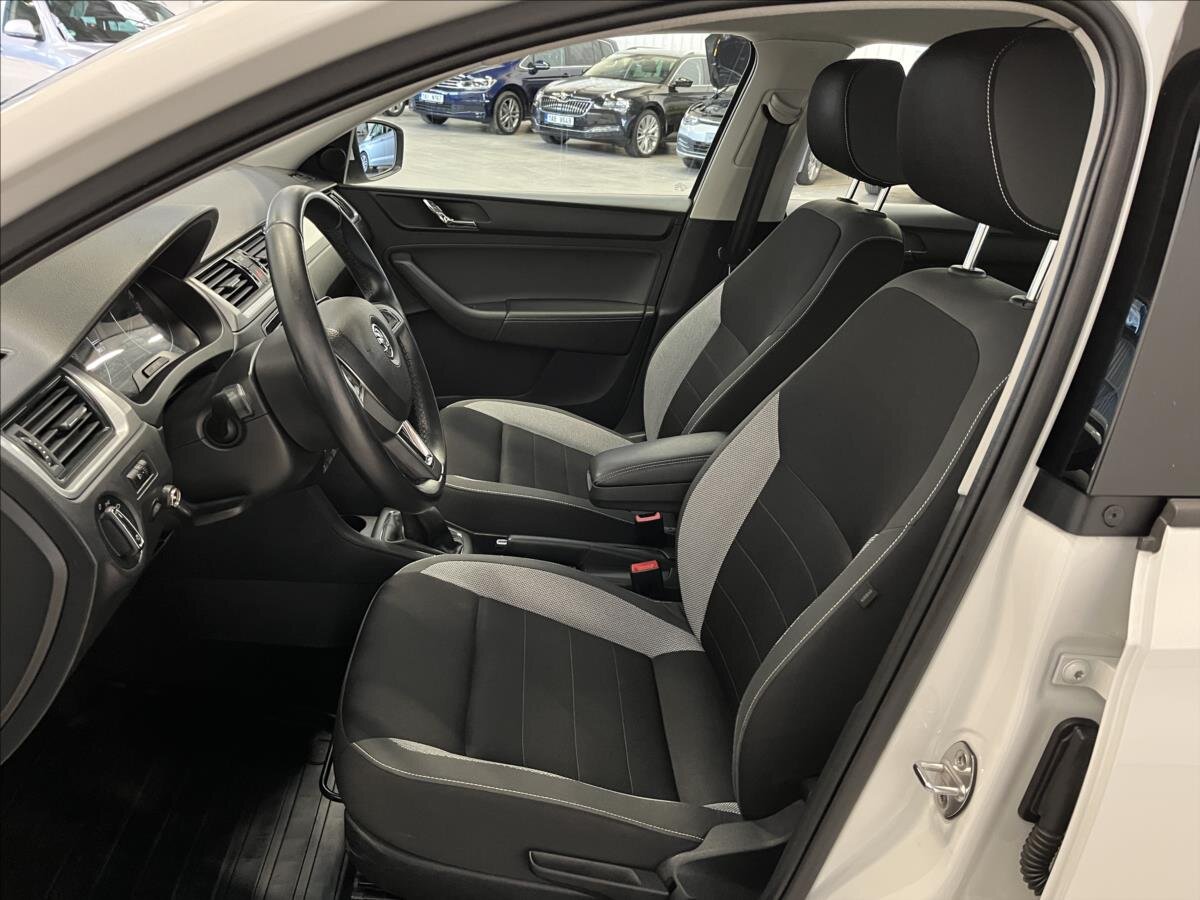 Škoda Rapid Liftback 1,2 l 66 kw