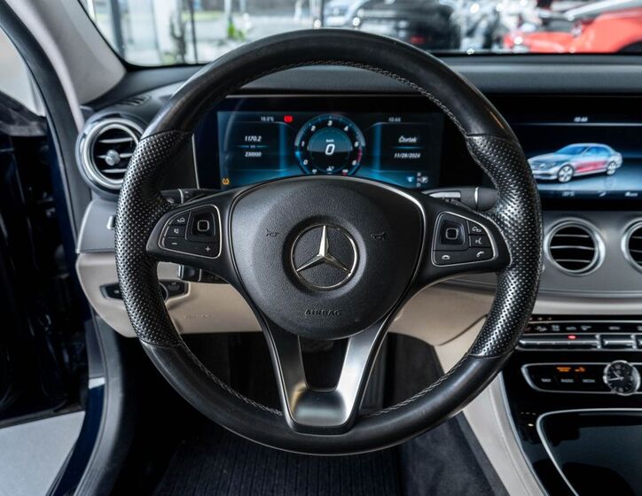 Mercedes-Benz Třídy E 6