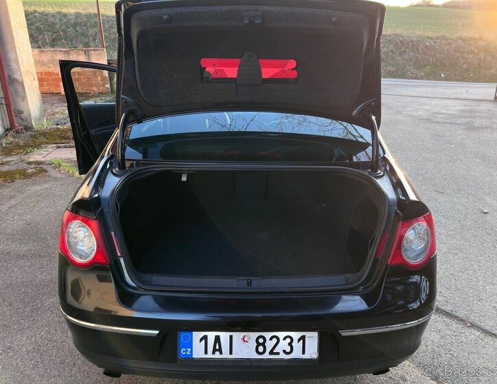 Volkswagen Passat Sedan / Limuzína 2,0 l 110 kw