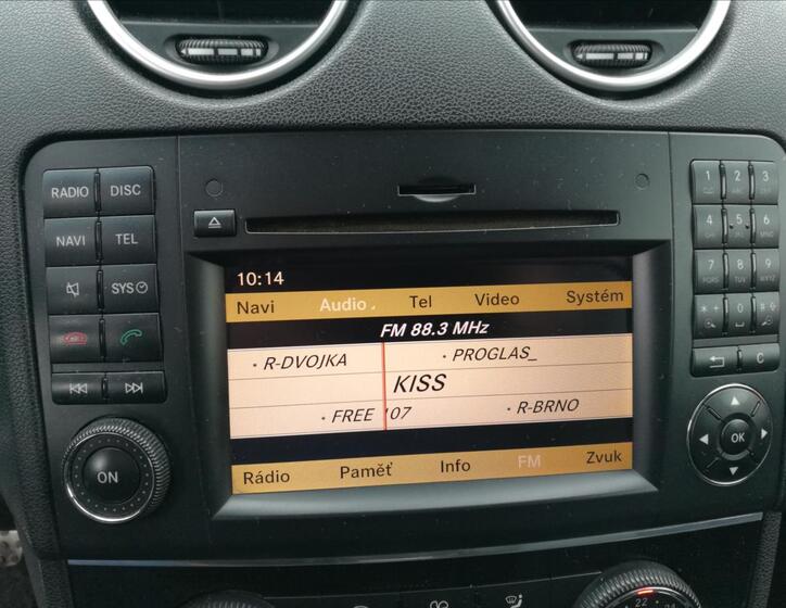 Mercedes-Benz Třídy M 8